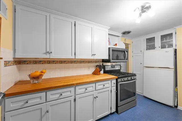 $475,000 | 4621 West 71st Street, Prairie Village, KS 66208