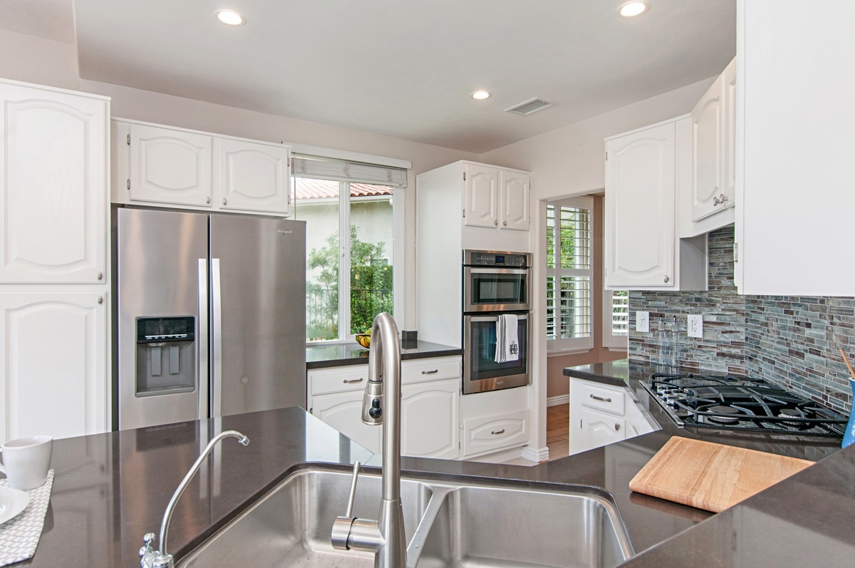 4716 Sunburst Road Carlsbad, CA 92008 - Photo 11 of 25 Gallery Image 11