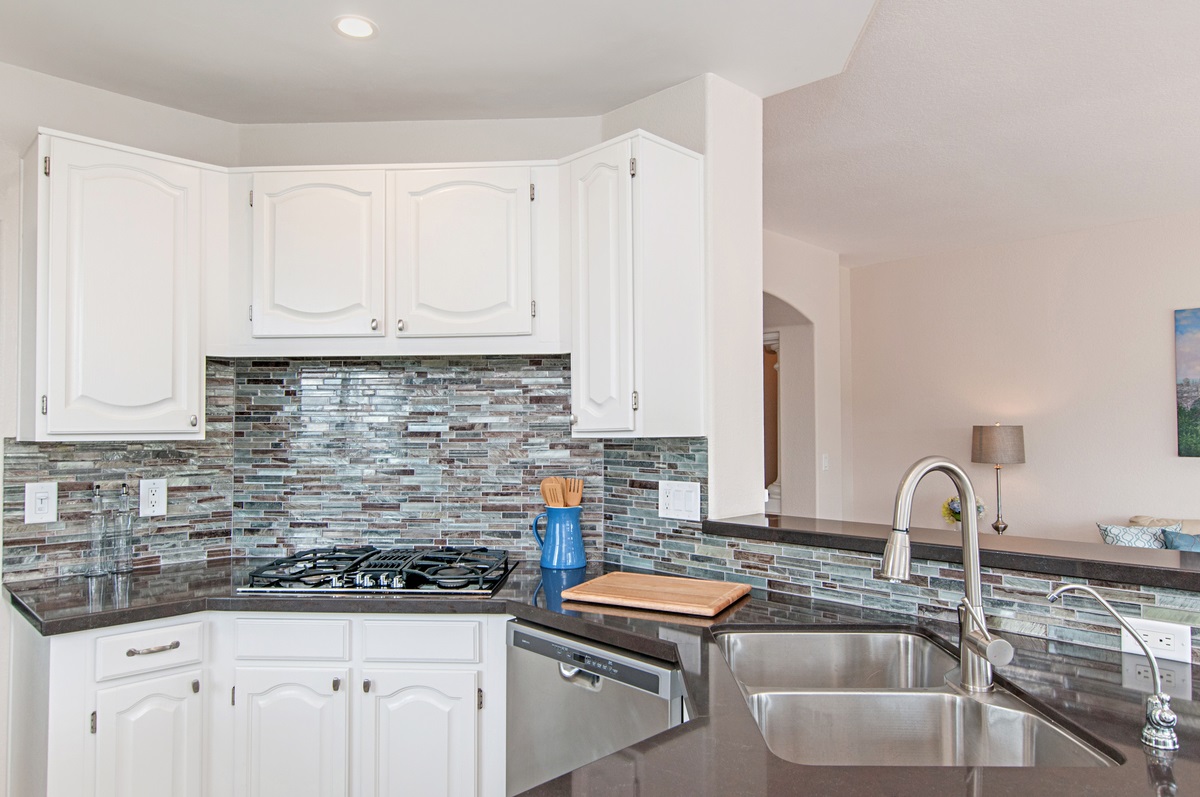 4716 Sunburst Road Carlsbad, CA 92008 - Photo 12 of 25 Gallery Image 12