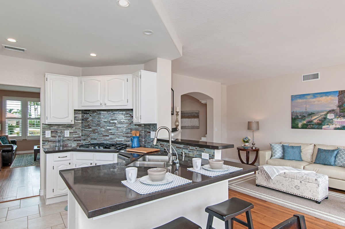 4716 Sunburst Road Carlsbad, CA 92008 - Photo 13 of 25 Gallery Image 13