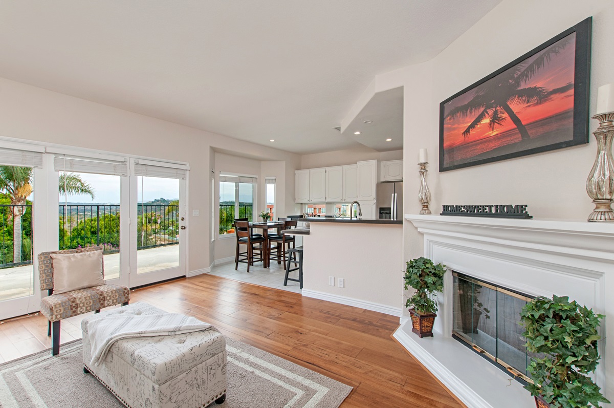 4716 Sunburst Road Carlsbad, CA 92008 - Photo 6 of 25 Gallery Image 6