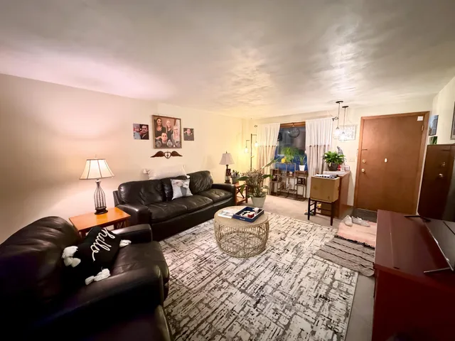 $274,900 | 52 Woodmere Court, Unit 54, Appleton, WI 54911