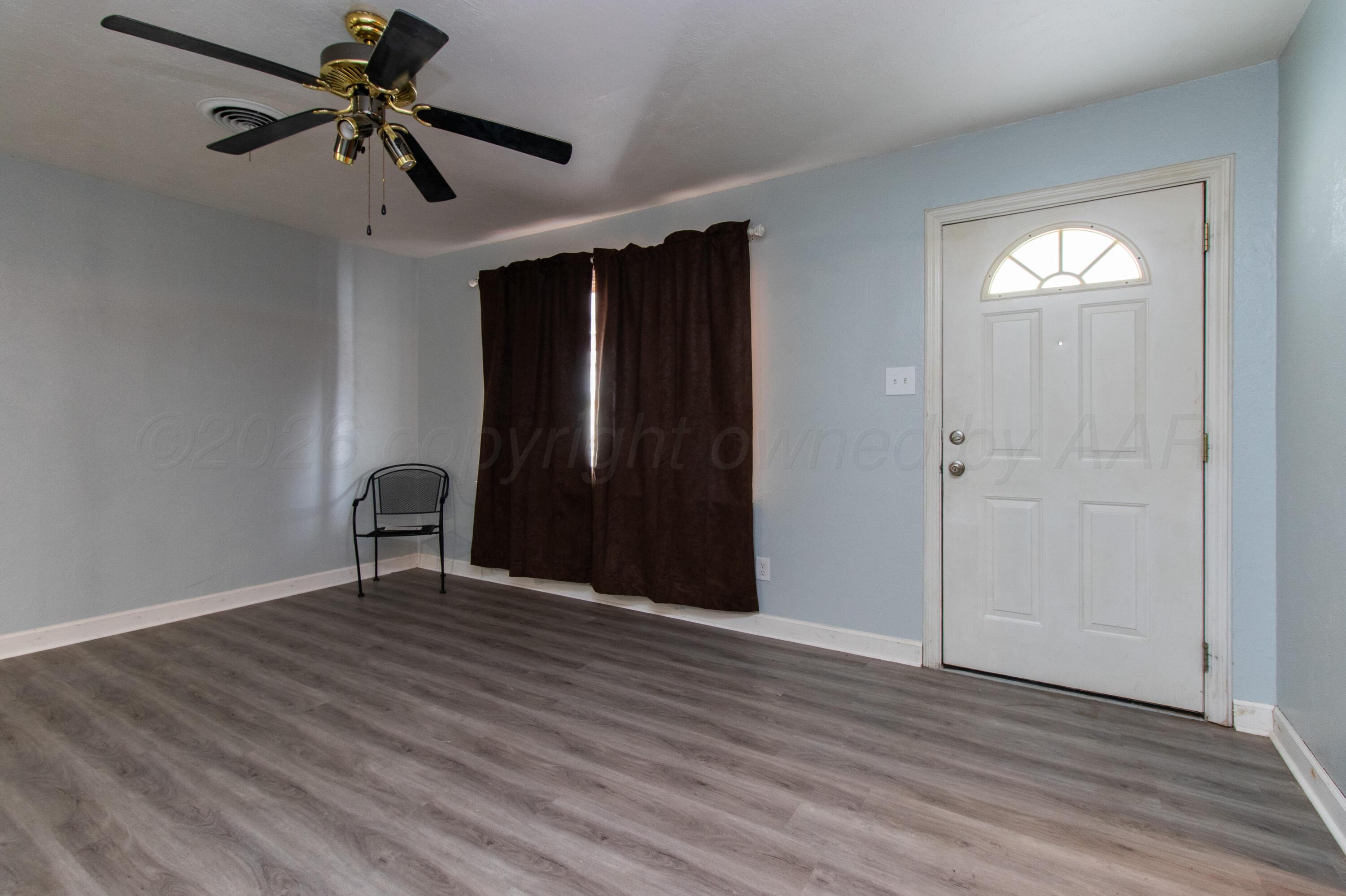 4007 Parker Street Amarillo, TX 79110 - Photo 11 of 32 006