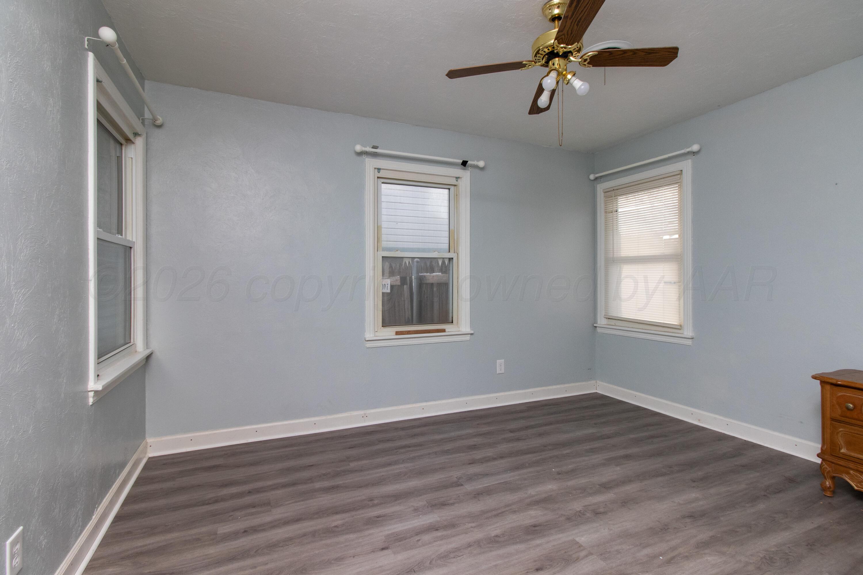 4007 Parker Street Amarillo, TX 79110 - Photo 15 of 27 017