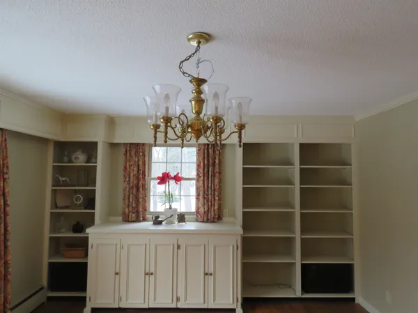 $550,000 | 103 Bypass 28, Derry, NH 03038