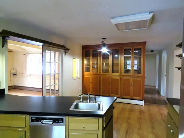 $550,000 | 103 Bypass 28, Derry, NH 03038