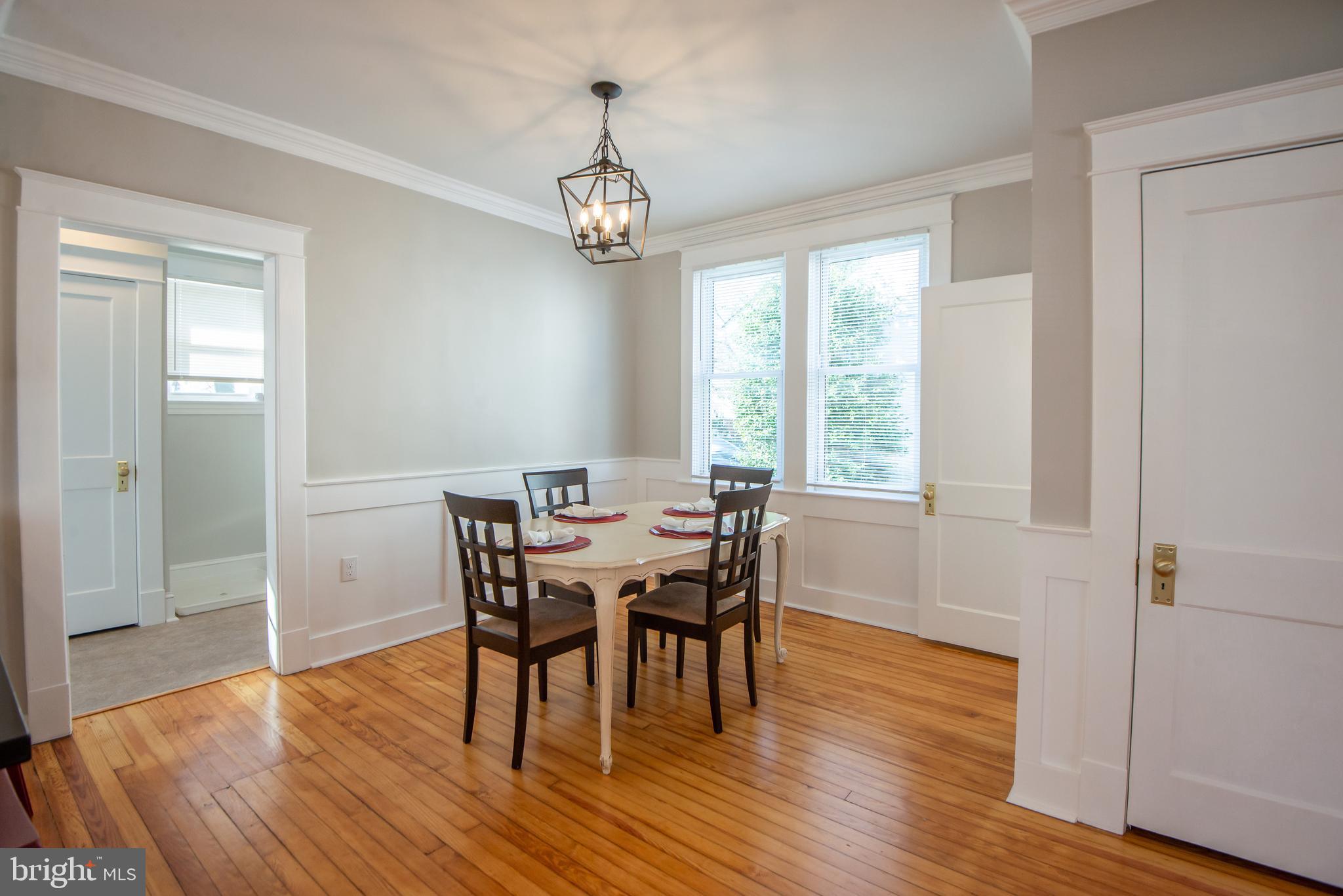 3323 Rueckert Avenue Baltimore, MD 21214 - Photo 12 of 27 Bright & spacious DR off of kitchen
