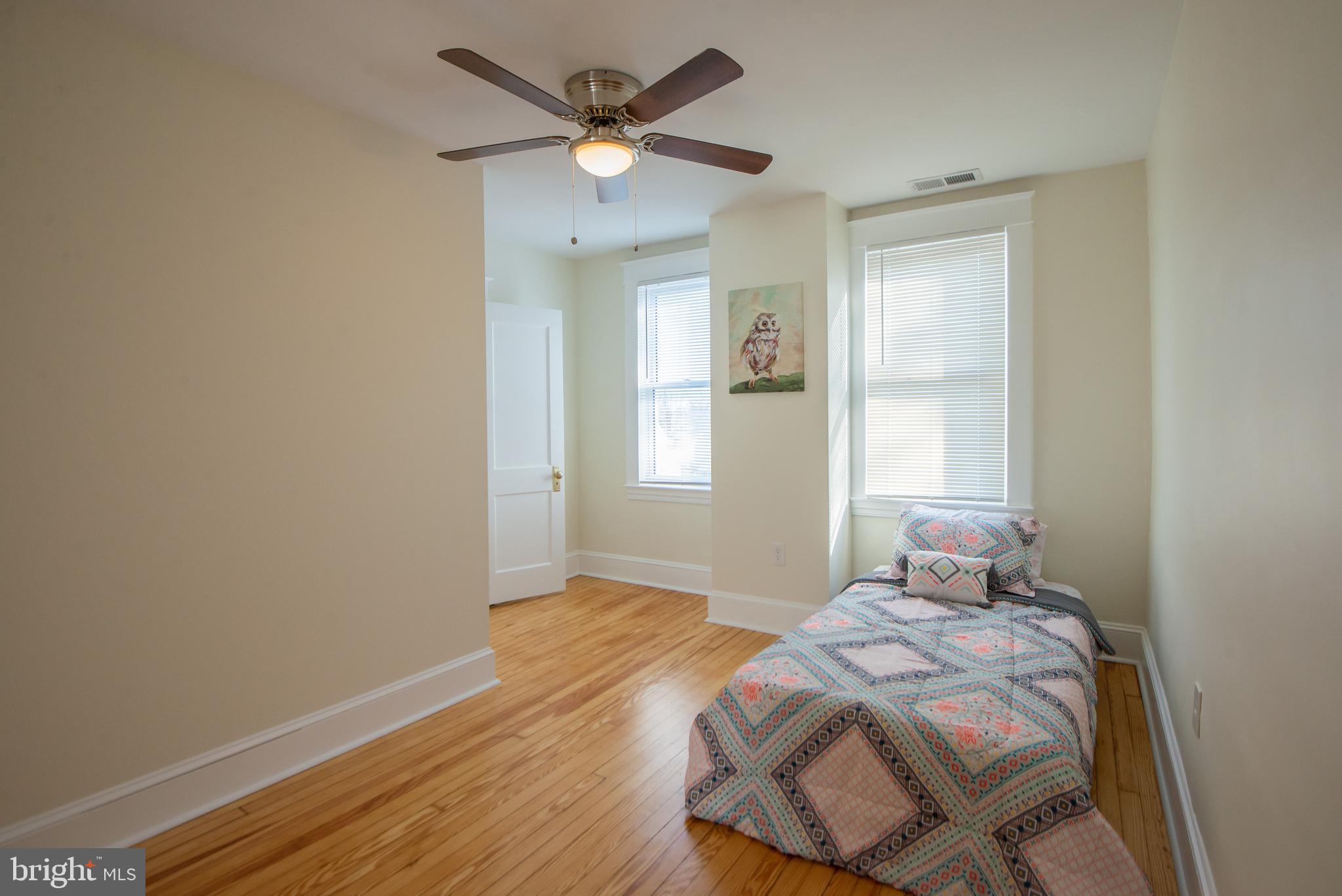 3323 Rueckert Avenue Baltimore, MD 21214 - Photo 16 of 27 UL bedroom #2 w/ walk in closet