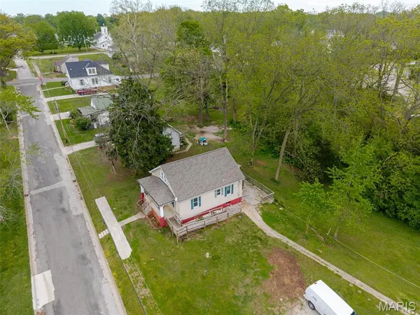 $120,000 | 902 Spring Street, Evansville, IL 62242