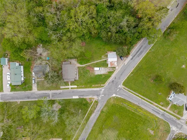 $120,000 | 902 Spring Street, Evansville, IL 62242