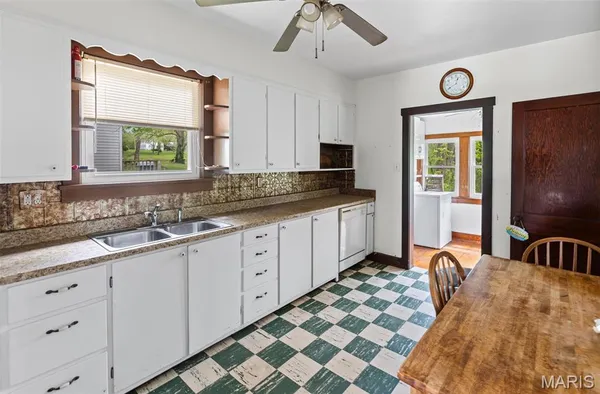 $120,000 | 902 Spring Street, Evansville, IL 62242