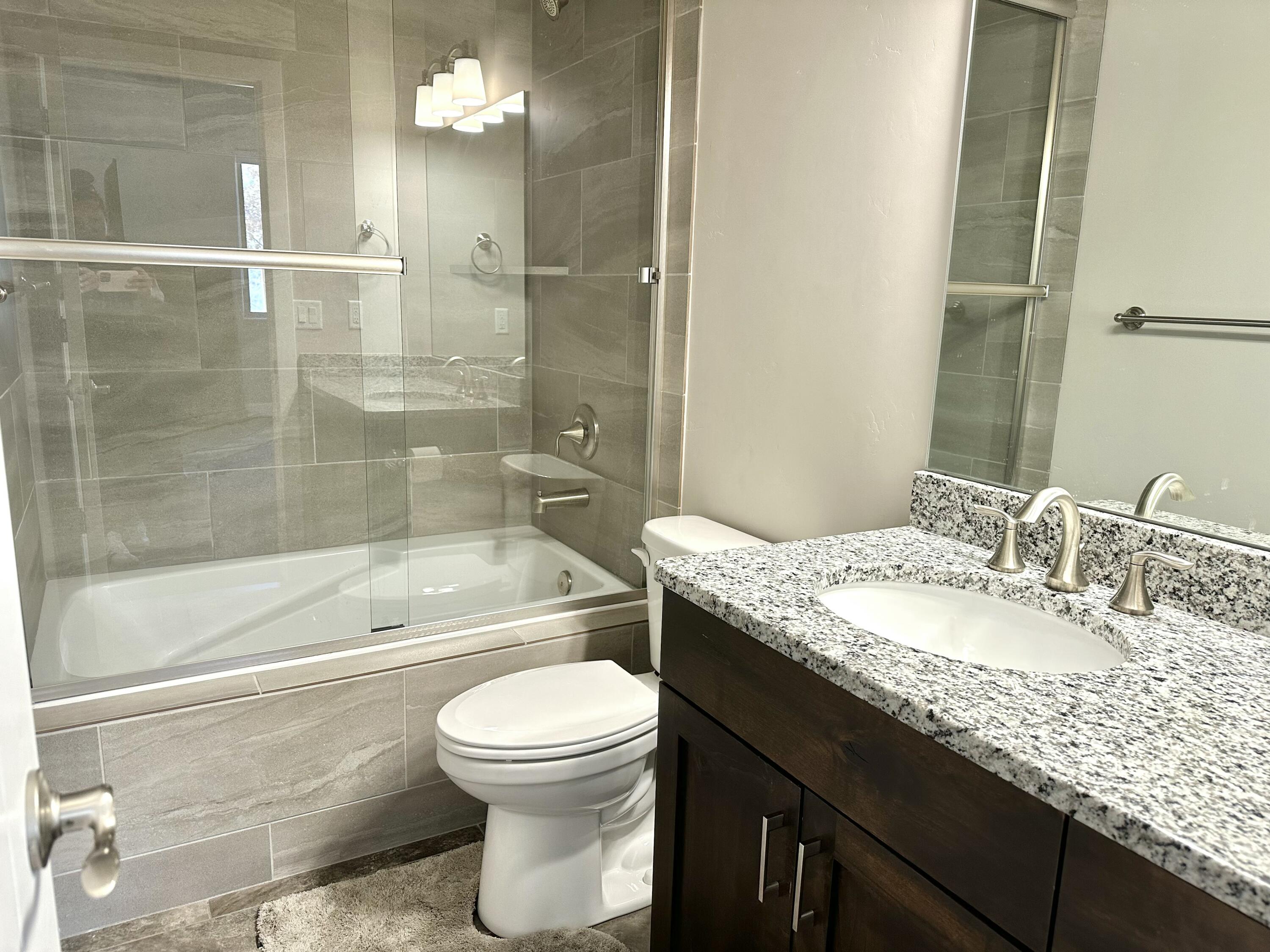 108 Trapper Circle, Unit C Springdale, UT 84767 - Photo 26 of 29 Primary Suite Bath
