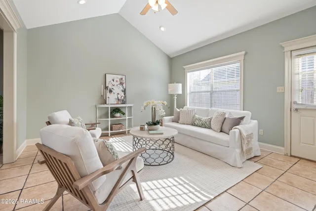 $195,000 | 805 West Monroe Street, Broussard, LA 70518