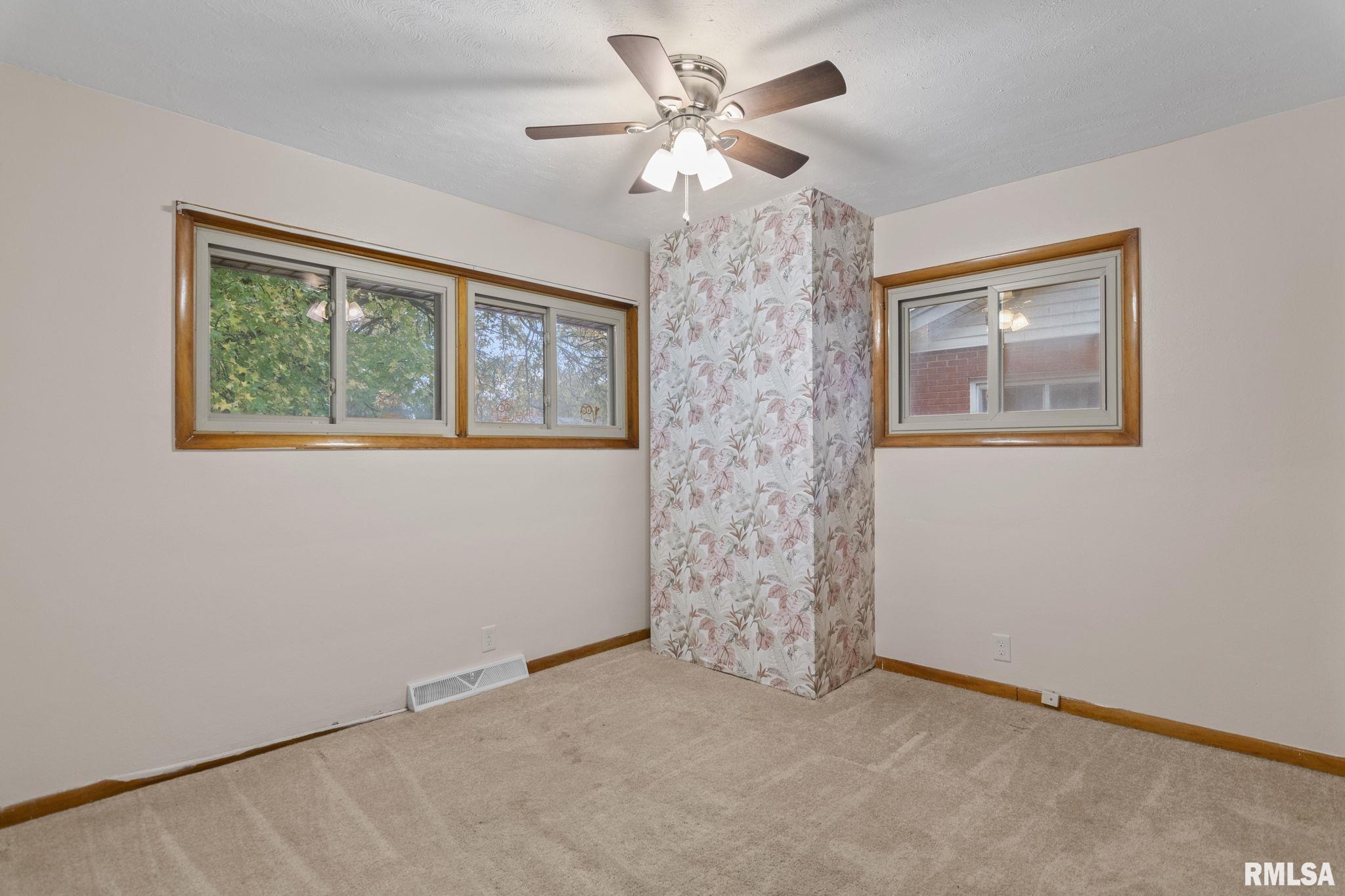 2012 Randall Court Springfield, IL 62703 - Photo 12 of 30