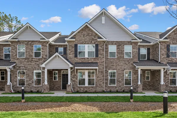 $369,990 | 2900 Suzanne Landon Drive, Unit D5, Murfreesboro, TN 37130