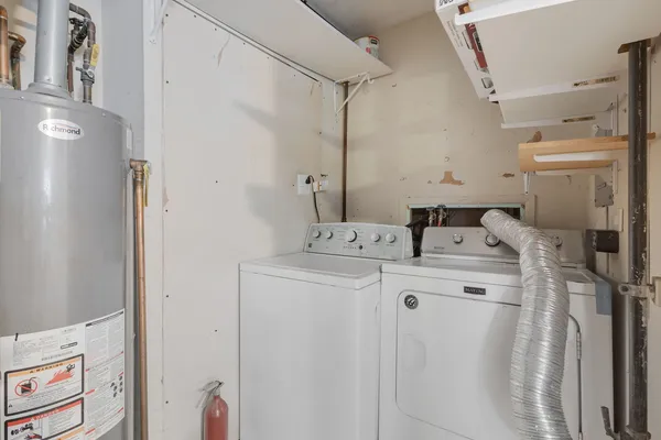 $361,000 | 533 Redwood Road, Bolingbrook, IL 60440