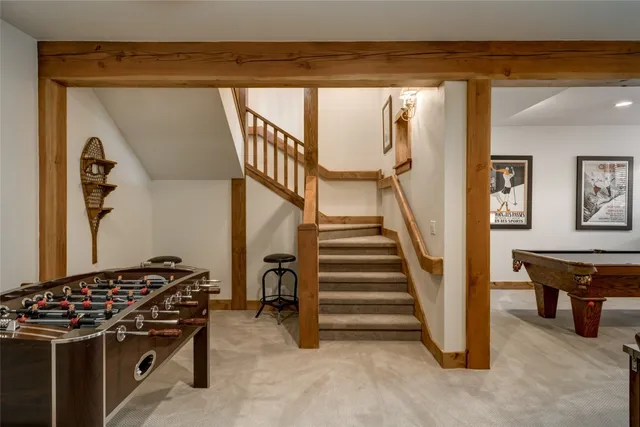 a view of entryway and hall