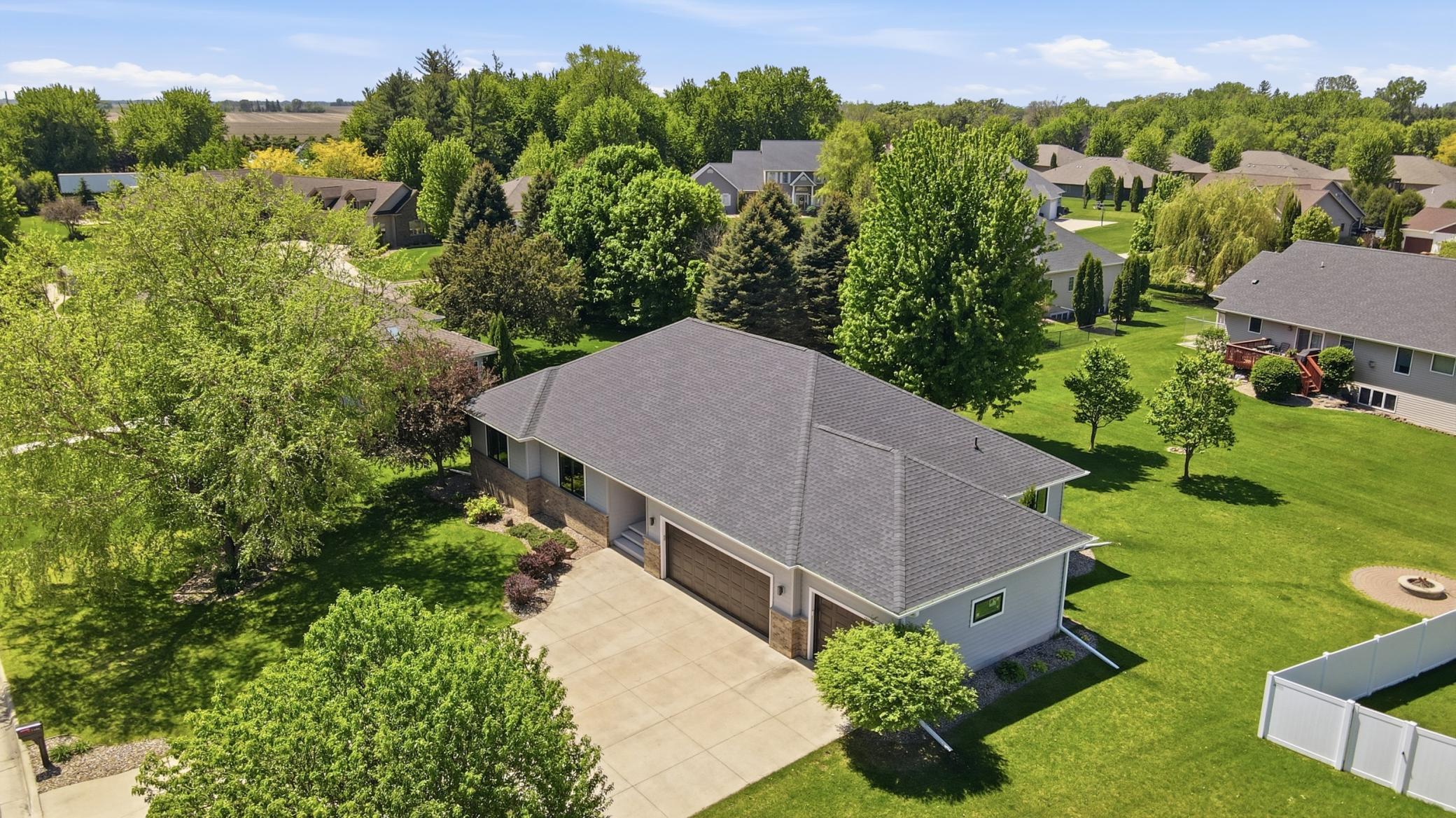 1406 26th Street Southwest Austin, MN 55912 - Photo 3 of 73