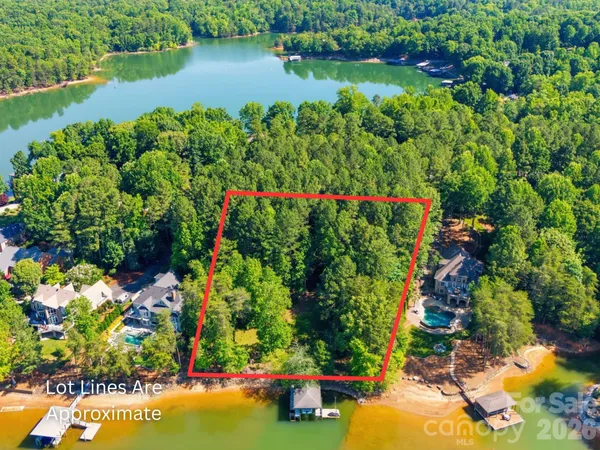 $3,250,000 | 161 Eagle Chase Lane, Troutman, NC 28166