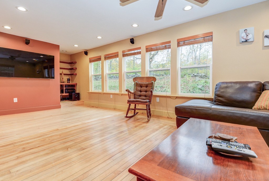 35 Healdville Road Hubbardston, MA 01452 - Photo 3 of 29 Gallery Image 3