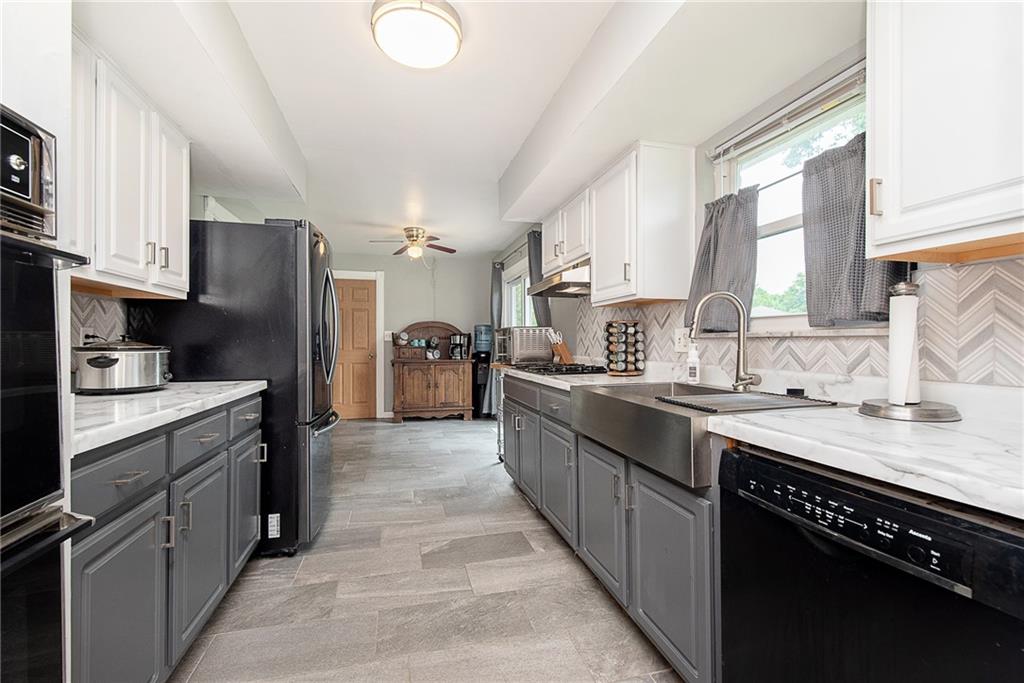 8238 Oris Road Indianapolis, IN 46259 - Photo 11 of 24 Gallery Image 11