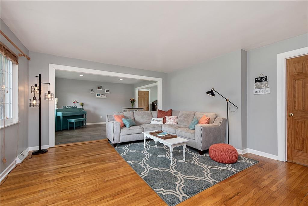 8238 Oris Road Indianapolis, IN 46259 - Photo 5 of 24 Gallery Image 5