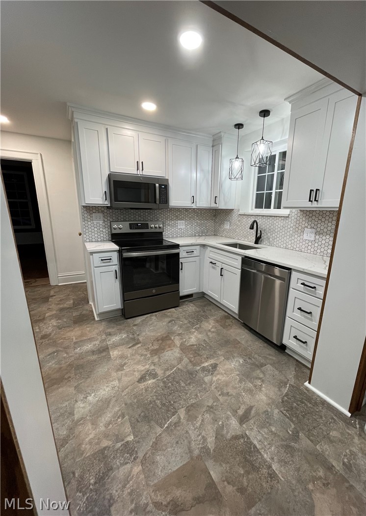 914 Cambridge Road Coshocton, OH 43812 - Photo 5 of 29 Kitchen