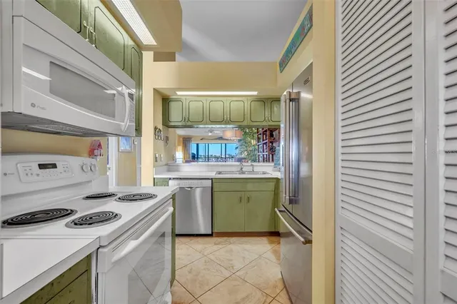 $489,000 | 440 Bouchelle Drive, Unit 302, New Smyrna Beach, FL 32169
