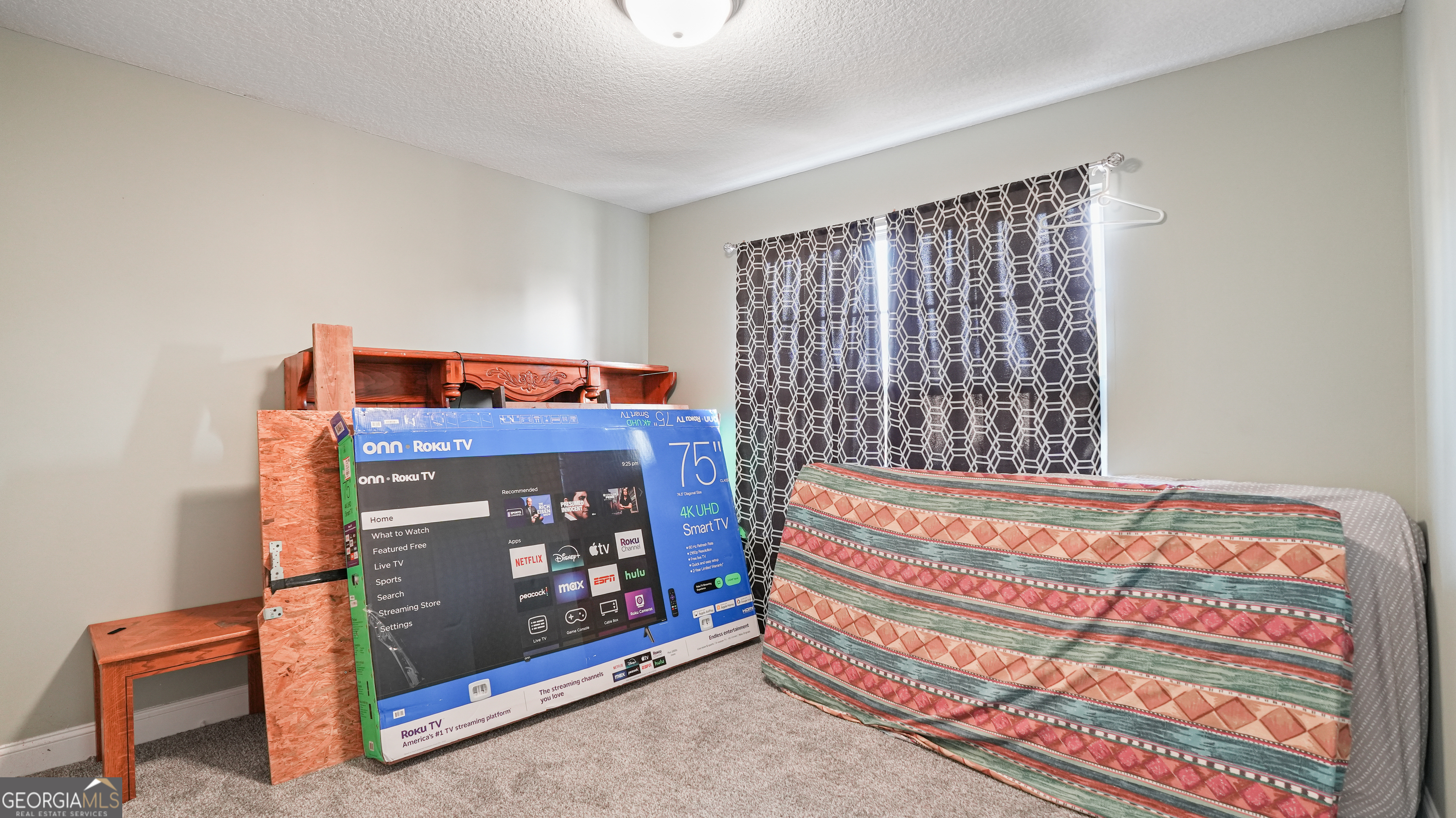 258 Nashview Trail Allenhurst, GA 31301 - Photo 33 of 40 a bedroom with a bed and a window