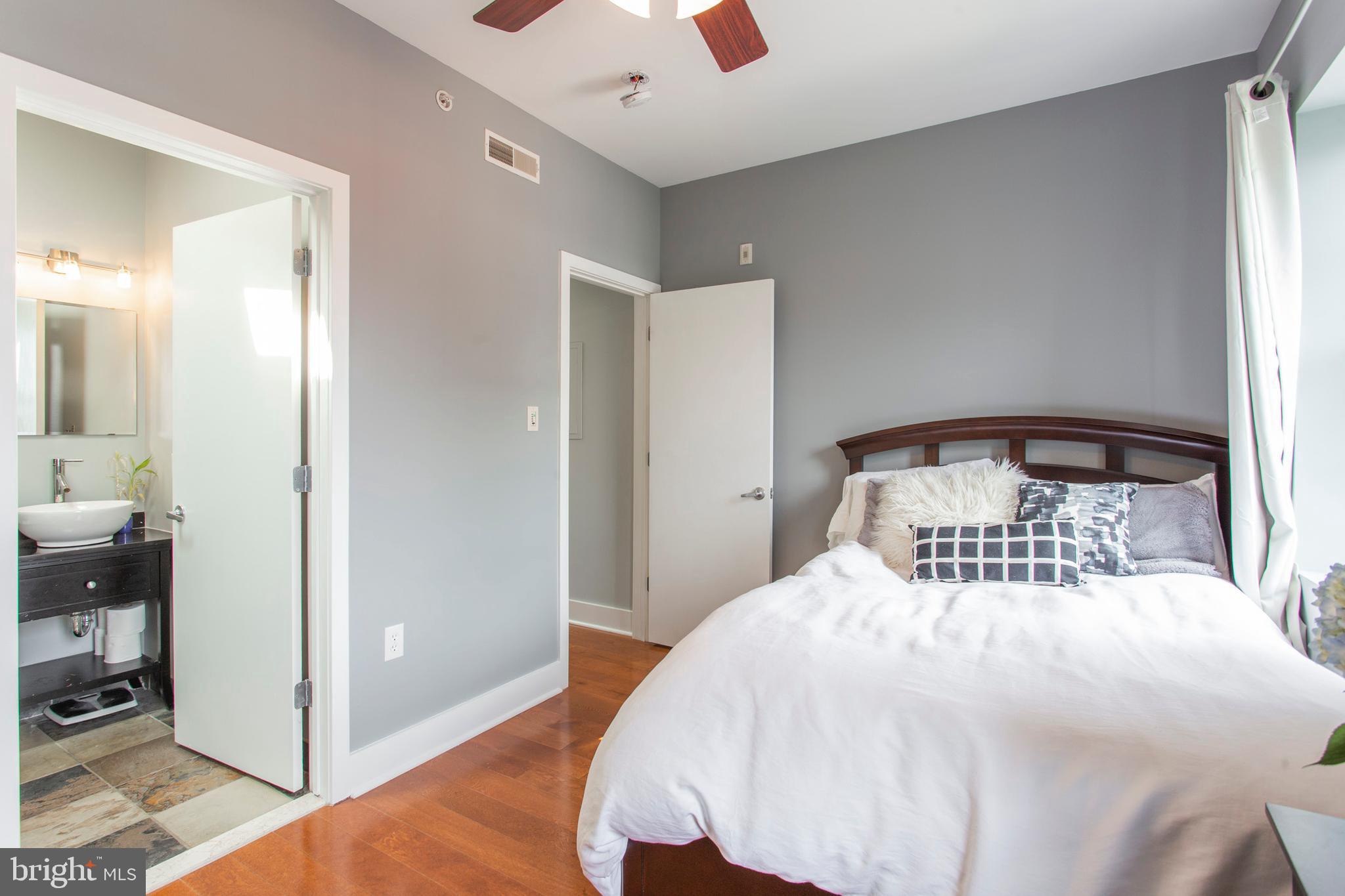 1818 Christian Street, Unit 3 Philadelphia, PA 19146 - Photo 15 of 30
