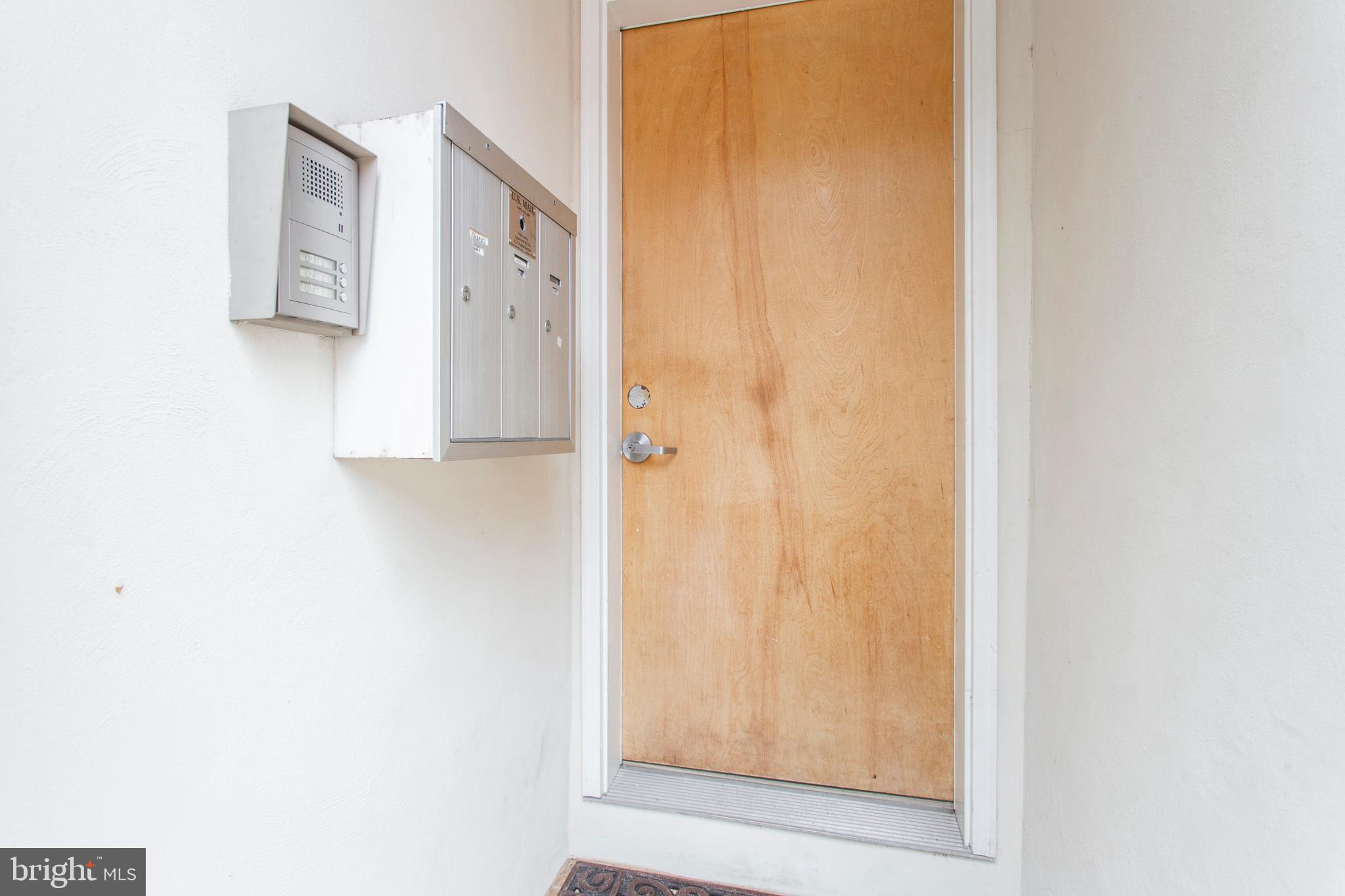 1818 Christian Street, Unit 3 Philadelphia, PA 19146 - Photo 27 of 30