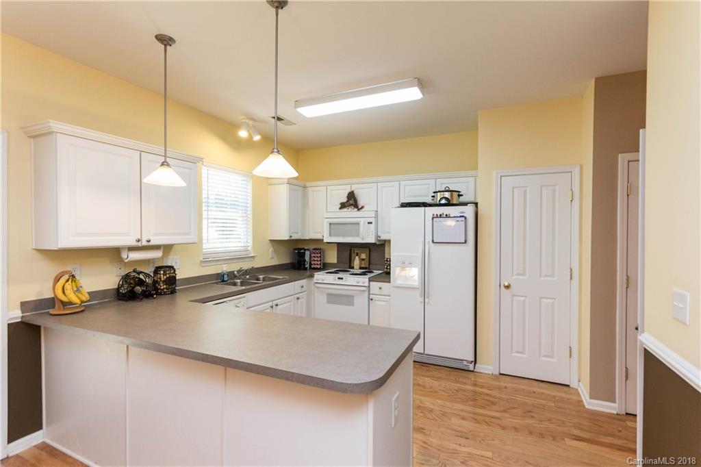8240 Townley Road Huntersville, NC 28078 - Photo 9 of 33 Gallery Image 9