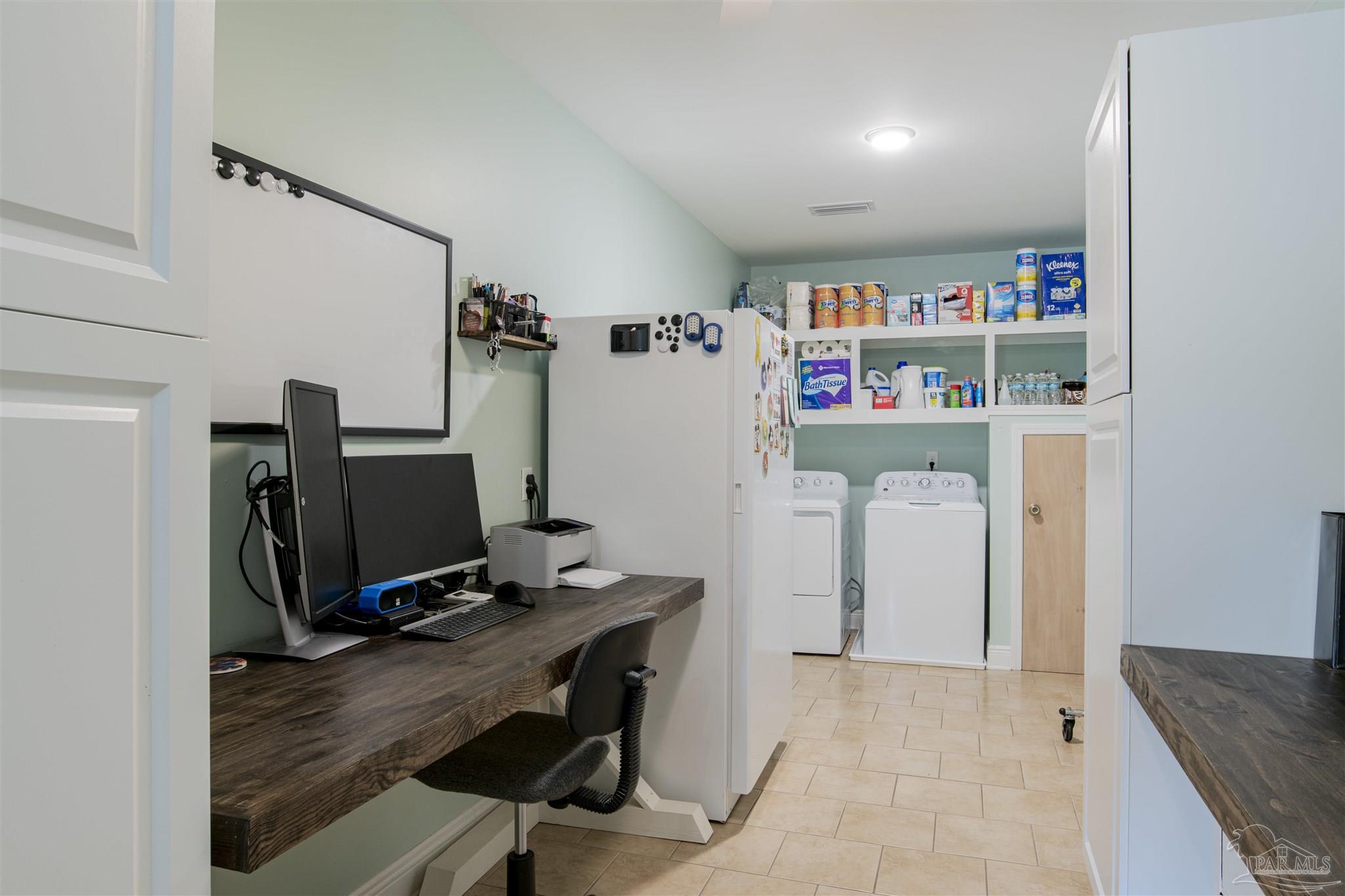 2289 Berrydale Road Pensacola, FL 32534 - Photo 9 of 30 Gallery Image 9
