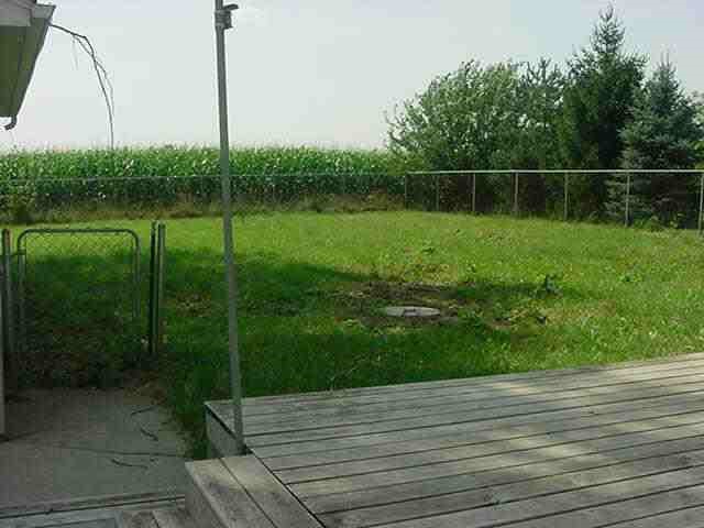 2338 Van Brocklin Road Freeport, IL 61032 - Photo 8 of 9 Gallery Image 8