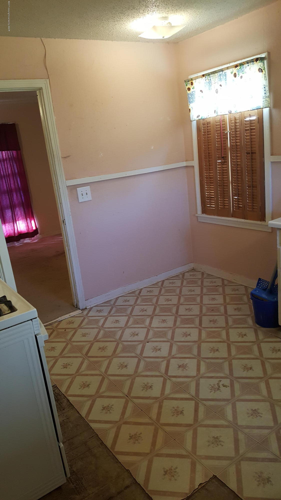 3811 South Tyler Street Amarillo, TX 79110 - Photo 6 of 10 a view of an empty room