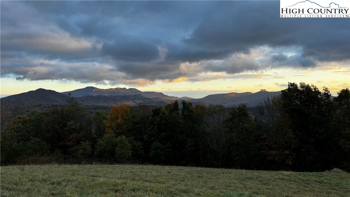 Site D Chappell Farm Road Banner Elk, NC 28604 - Photo 47 of 50 a view of a city