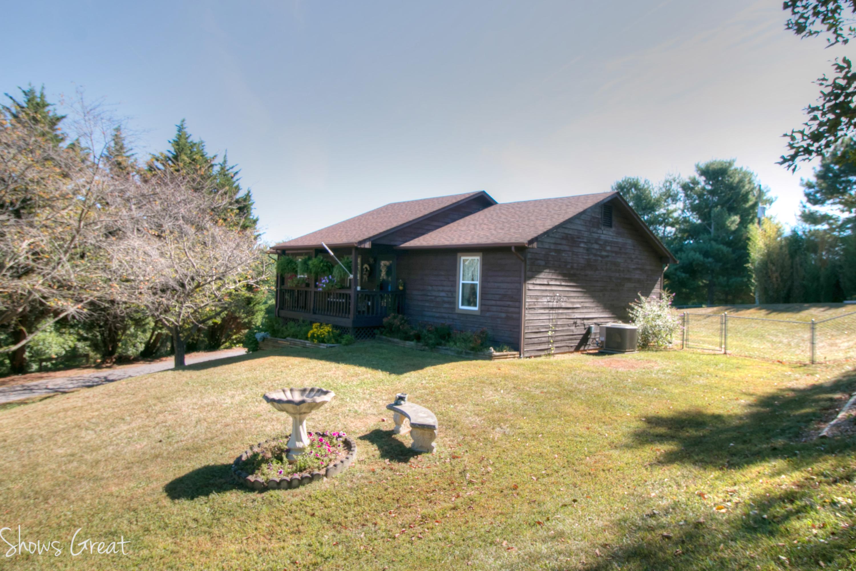 7218 Roanoke Road Fincastle, VA 24090 - Photo 34 of 51 IMG_9718_tonemapped