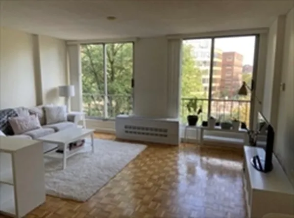 $2,500 | 44 Washington Street, Unit 514, Brookline, MA 02445