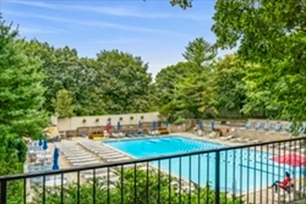 $2,500 | 44 Washington Street, Unit 514, Brookline, MA 02445