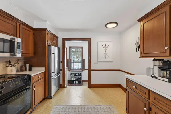 $900,000 | 295 Ferry Road, Saco, ME 04072