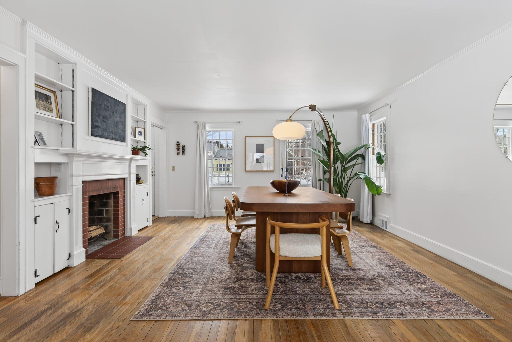 295 Ferry Road Saco, ME 04072 - Photo 28 of 47 Living / Dining