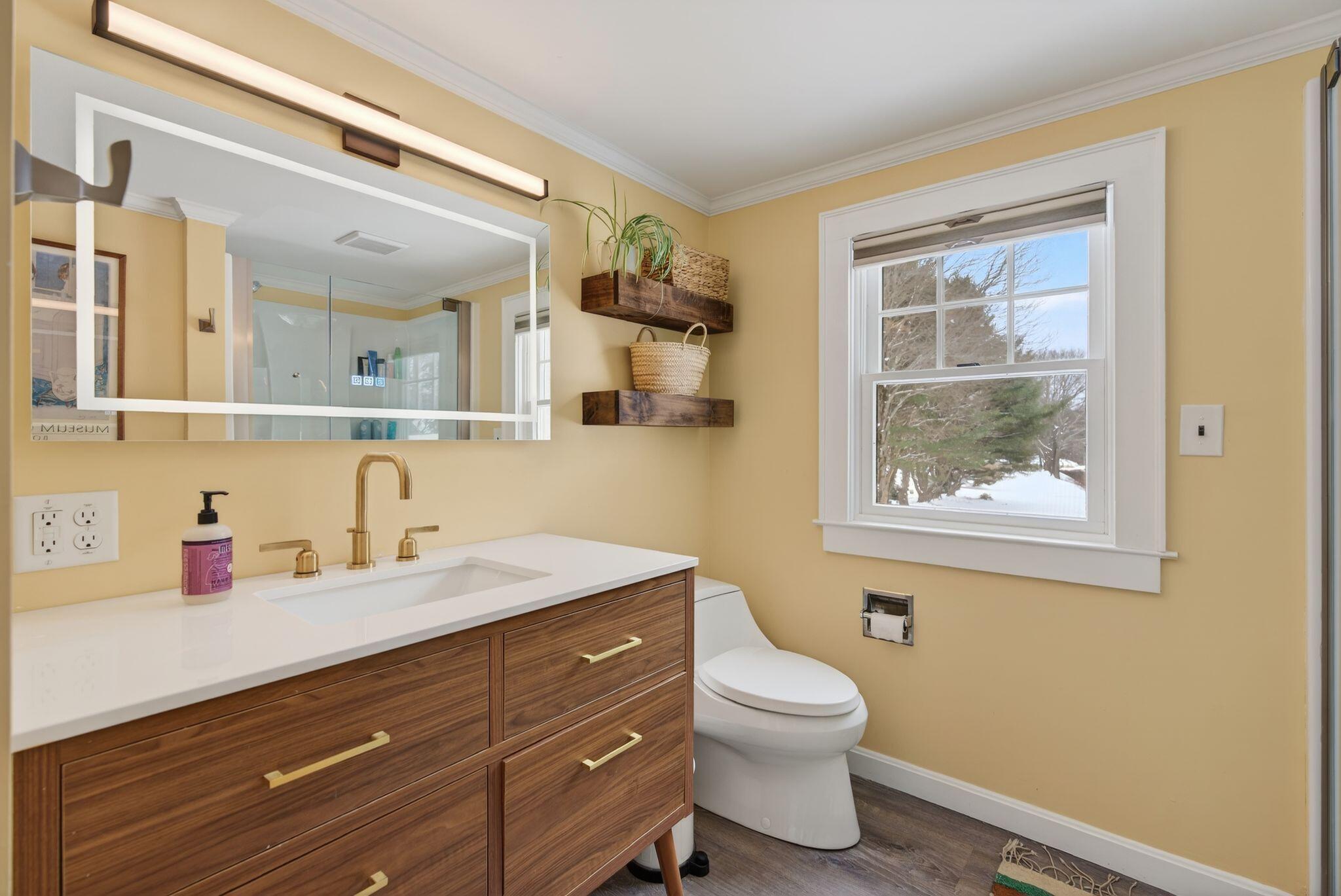 295 Ferry Road Saco, ME 04072 - Photo 45 of 47 Upstairs Bathroom
