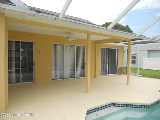 $3,400 | 432 Lake Victoria Circle, Melbourne, FL 32940