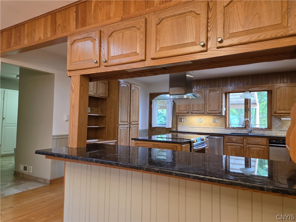 3225 Groth Road LaFayette, NY 13084 - Photo 14 of 48 and custom oak cabinets!
