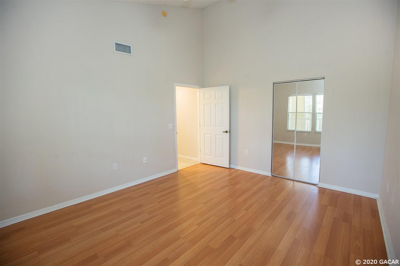 9158 Southwest 51st Road, Unit J302 Gainesville, FL 32608 - Photo 18 of 30