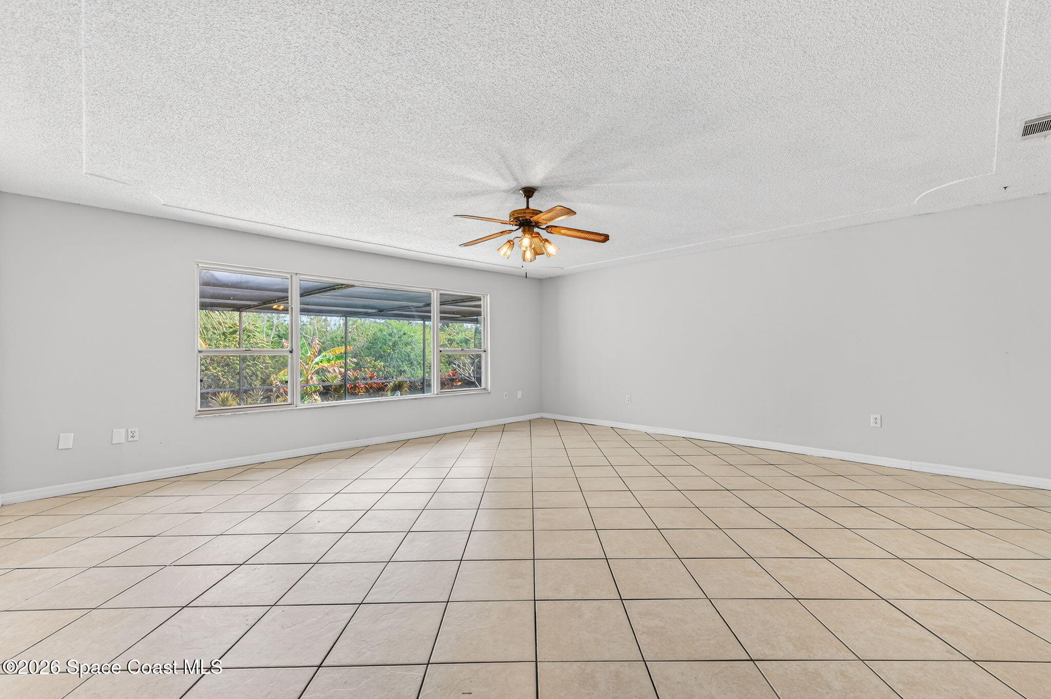 1081 Sunswept Road Northeast Palm Bay, FL 32905 - Photo 16 of 51 DSC_2583