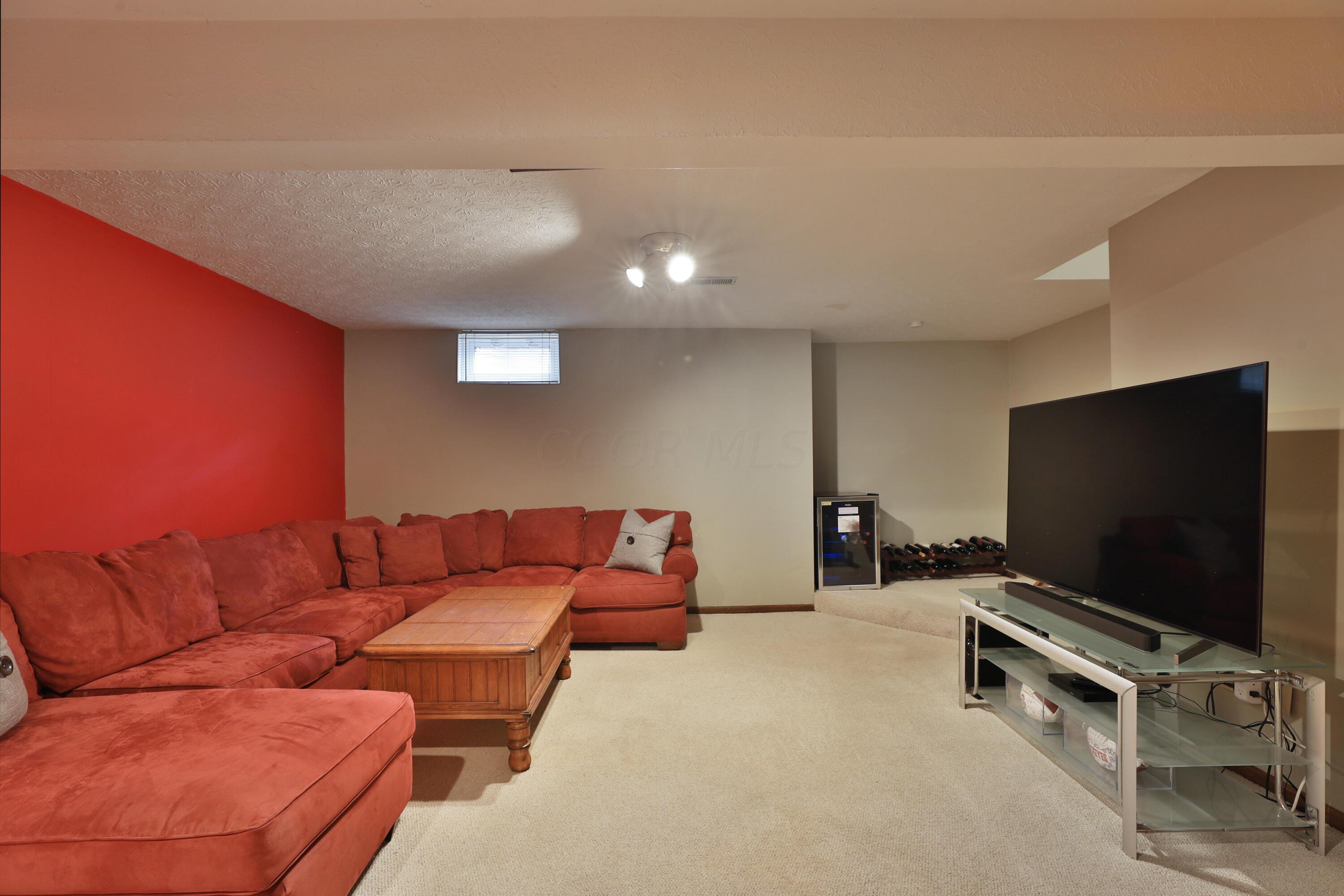 5365 Reed Road Columbus, OH 43235 - Photo 32 of 37 Finished Basement