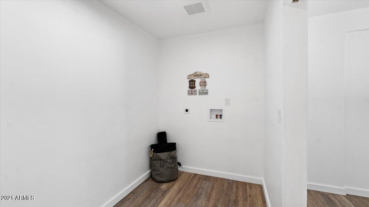 1801 East Bethany Home Road Phoenix, AZ 85016 - Photo 23 of 38 21-Laundry Room