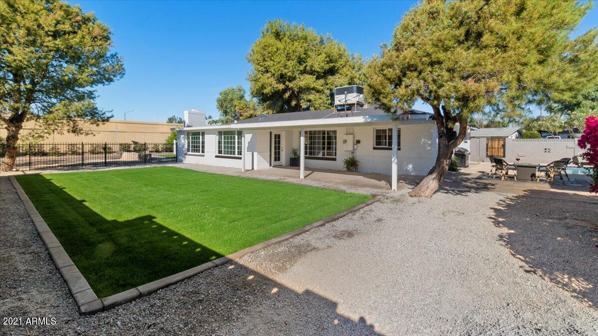 1801 East Bethany Home Road Phoenix, AZ 85016 - Photo 26 of 38 24-Backyard
