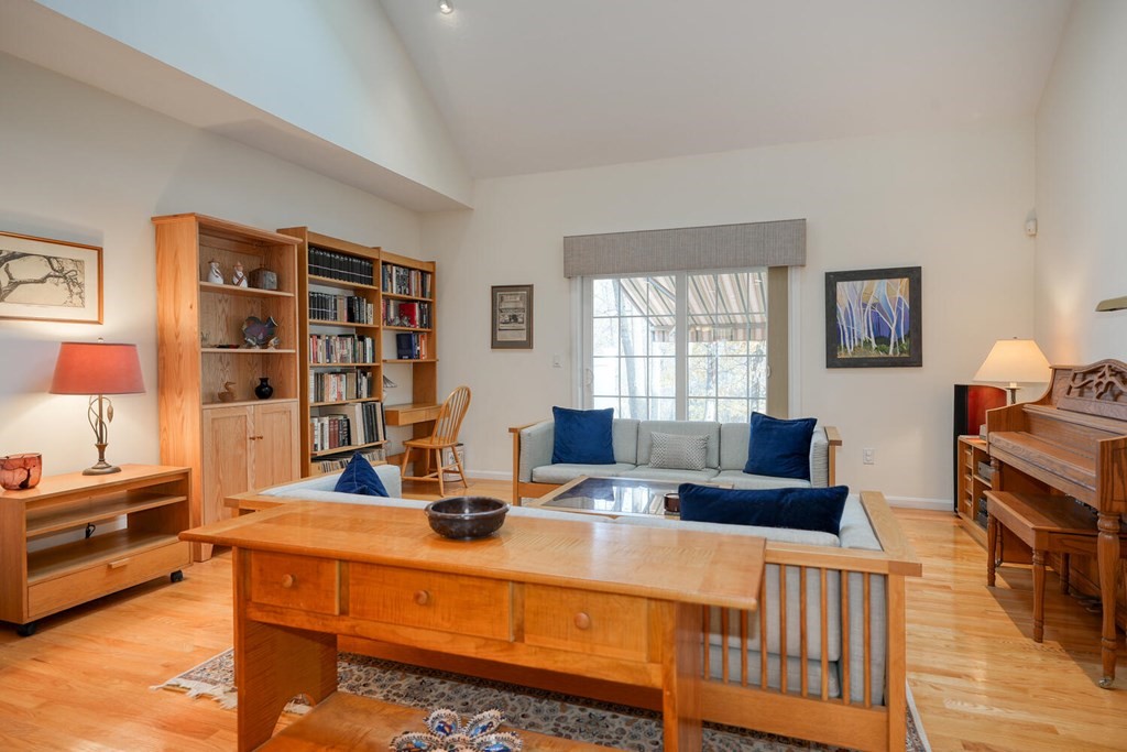42 Stevens Road, Unit 42 Hudson, MA 01749 - Photo 2 of 38 Gallery Image 2